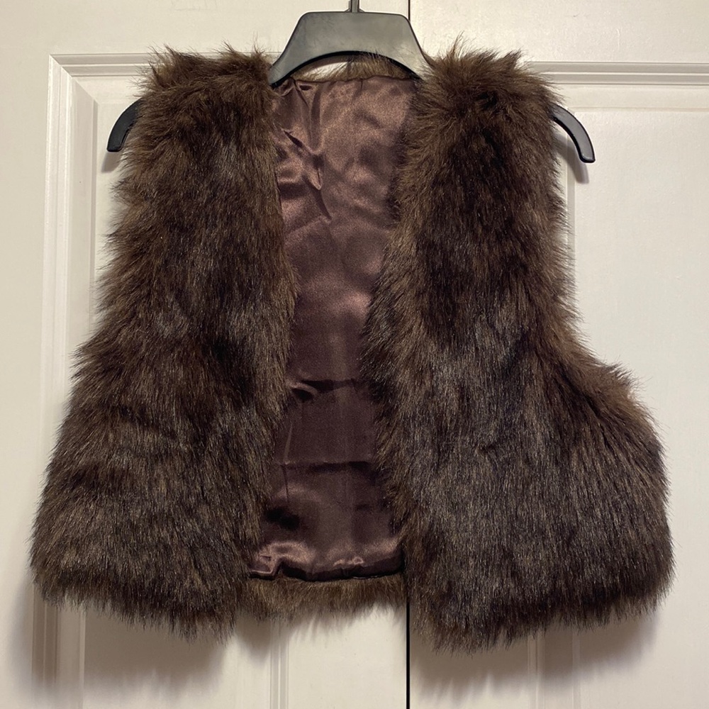 Boutique Faux Fur Cropped Vest/Jacket